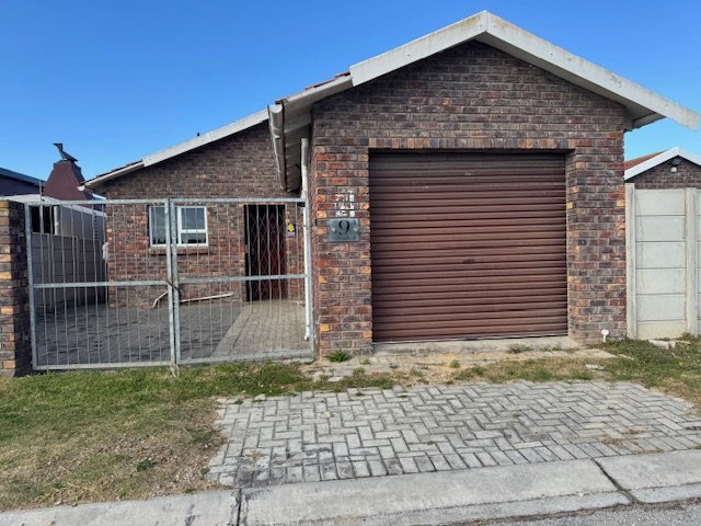2 Bedroom Property for Sale in Parsonsvlei Eastern Cape